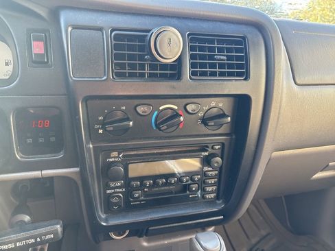 Used 2002 Toyota Tacoma PreRunner image 7