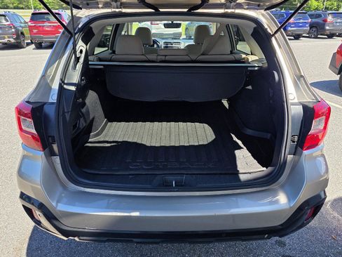 Used 2019 Subaru Outback 2.5i Limited w/ Protection Package #1 AWD/4WD image 7