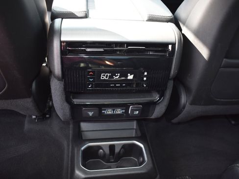 Used 2024 Jeep Wagoneer Series II w/ Convenience Group I image 33