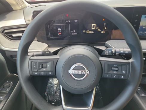 Used 2025 Nissan Kicks SV FWD image 26