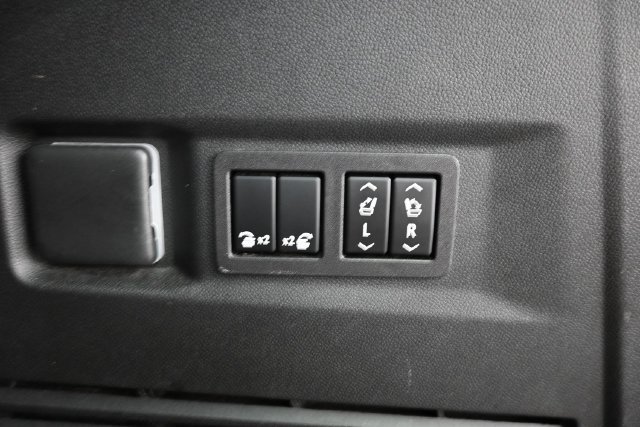 Used 2023 GMC Yukon AT4 w/ AT4 Premium Plus Package AWD/4WD image 35