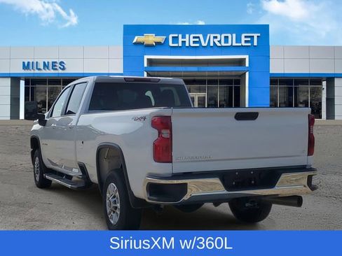 Used 2024 Chevrolet Silverado 2500 LT image 3