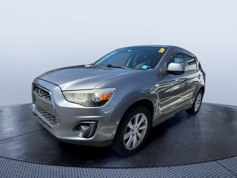 Used 2015 Mitsubishi Outlander Sport ES FWD image 3