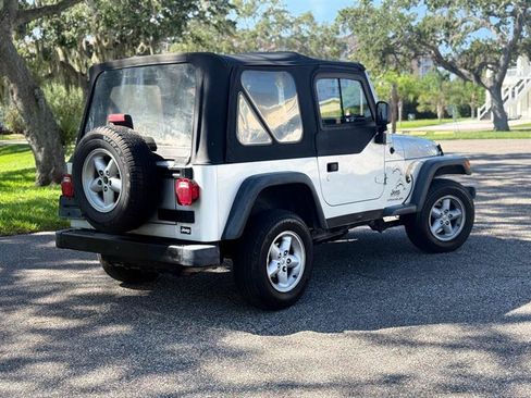 Used 2004 Jeep Wrangler X w/ Full Face Tire & Wheel Group AWD/4WD image 5
