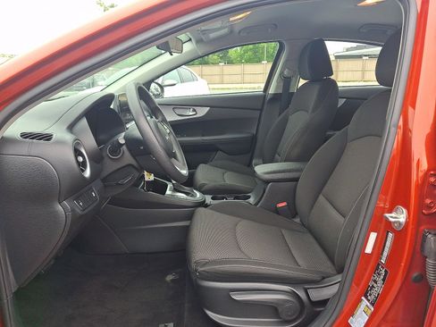 Used 2023 Kia Forte LXS FWD image 12
