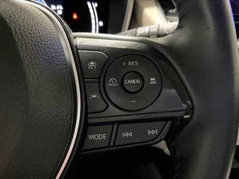 Certified 2024 Toyota Corolla Cross XLE w/ Convenience Package image 20