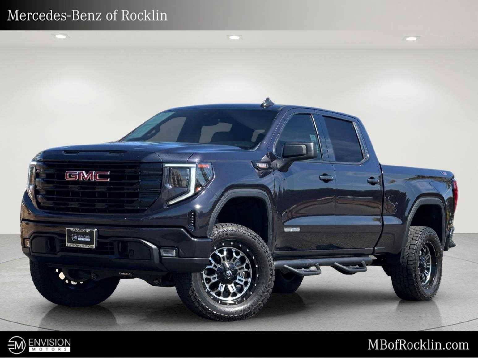 Used 2022 GMC Sierra 1500 Elevation w/ X31 Off-Road Package AWD/4WD image 1