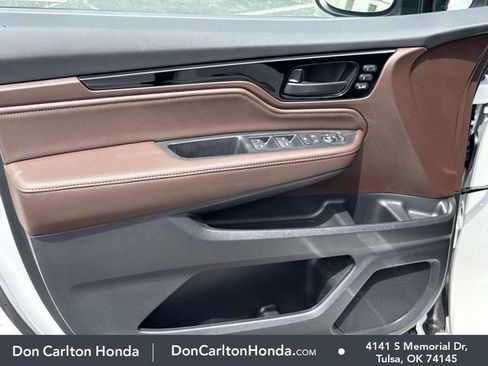 New 2026 Honda Odyssey Touring image 11