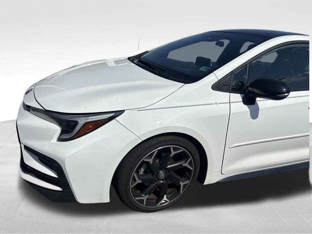 Used 2025 Toyota Corolla FX w/ Convenience Package FWD image 2