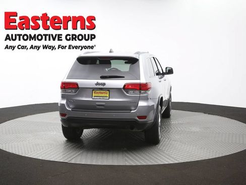 Used 2021 Jeep Grand Cherokee Laredo w/ Security & Convenience Group AWD/4WD image 41