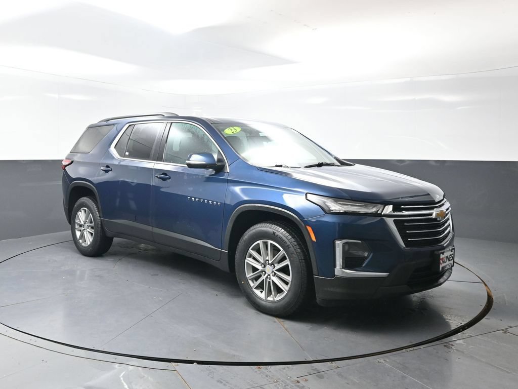 Used 2023 Chevrolet Traverse LT w/ LPO, Floor Liner Package AWD/4WD image 5