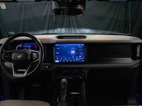 Used 2022 Ford Bronco Wildtrak image 21