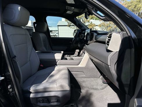 Used 2025 Toyota Tundra Limited image 20