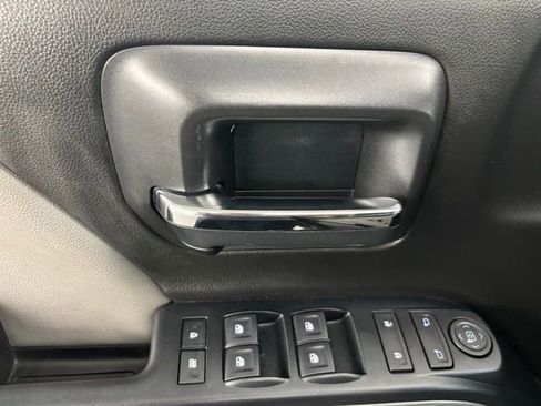 Used 2018 Chevrolet Silverado 1500 LT w/ All Star Edition image 21