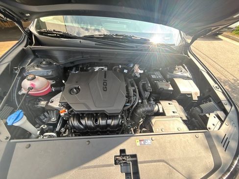 Used 2023 Kia Sorento S w/ Panoramic Sunroof Package FWD image 9