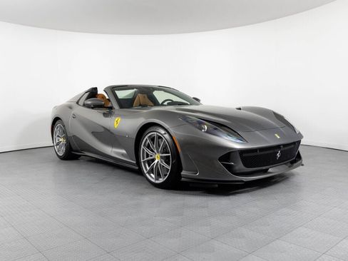 Used 2023 Ferrari 812 GTS RWD image 12