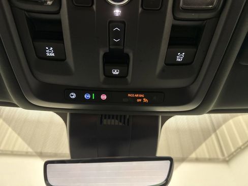 Used 2025 GMC Yukon Denali Ultimate AWD/4WD image 67