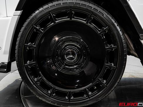 Used 2025 Mercedes-Benz G 63 AMG 4MATIC image 42