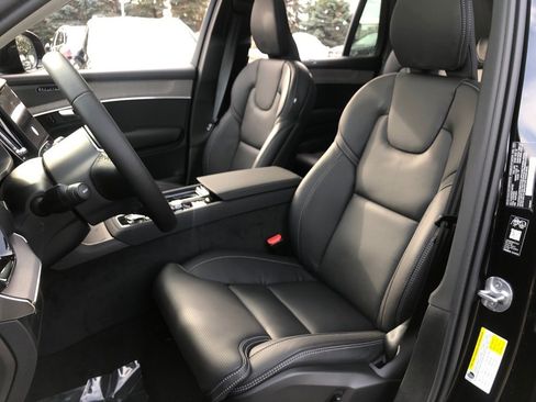 New 2026 Volvo XC90 B6 Ultra w/ Protection Package Premier image 33