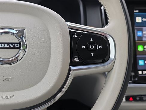 Used 2022 Volvo S90 B6 Momentum w/ Advanced Package image 21