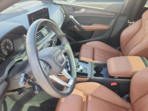 Used 2023 Audi Q5 e Premium Plus w/ Premium Plus Package image 5
