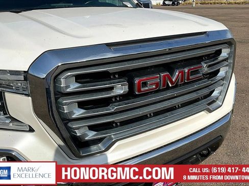 Used 2021 GMC Sierra 1500 SLT w/ SLT Convenience Package AWD/4WD image 34