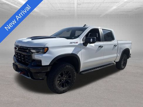 Used 2022 Chevrolet Silverado 1500 ZR2 w/ Technology Package AWD/4WD image 1