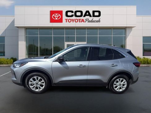 Used 2024 Ford Escape Active AWD/4WD image 2