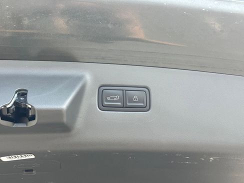 Used 2025 Hyundai Santa Fe SEL image 23