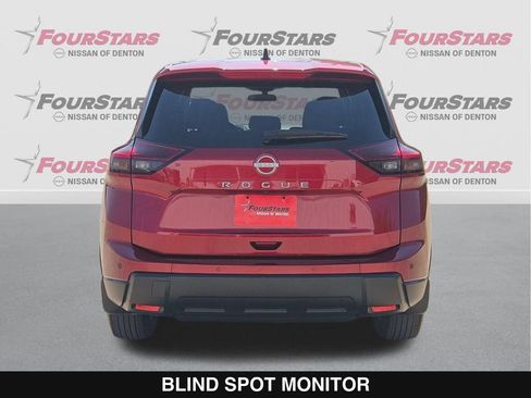 Used 2025 Nissan Rogue S FWD image 5