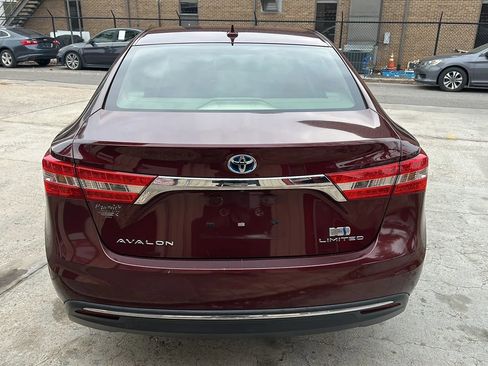 Used 2013 Toyota Avalon Limited image 4