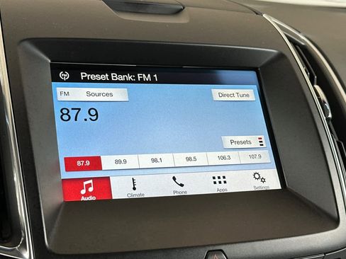 Used 2018 Ford Edge Titanium image 20