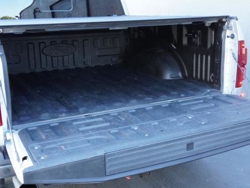 Used 2019 Ford F150 Raptor w/ Equipment Group 802A Luxury image 40