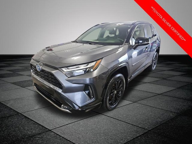 Used 2022 Toyota RAV4 XSE w/ XSE Grade Weather Package AWD/4WD image 3