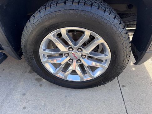 Used 2019 GMC Sierra 1500 SLT w/ SLT Premium Plus Package image 13