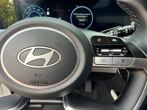 Used 2024 Hyundai Elantra Limited FWD image 41