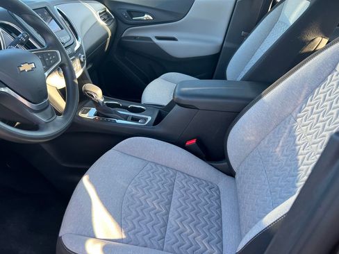 Used 2022 Chevrolet Equinox LS AWD/4WD image 9