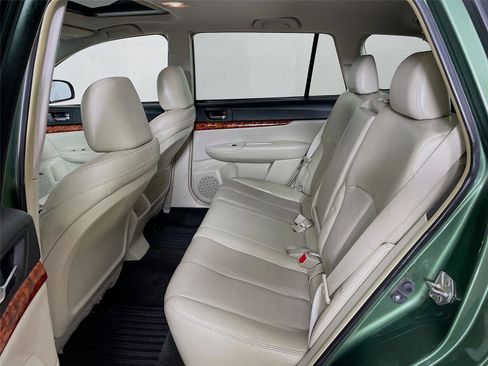 Used 2012 Subaru Outback 3.6R Limited image 24