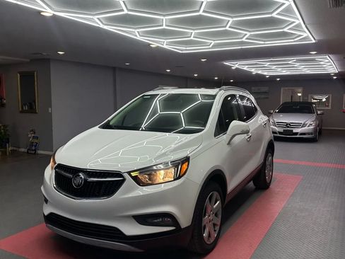 Used 2017 Buick Encore Preferred w/ Experience Buick Package FWD image 2
