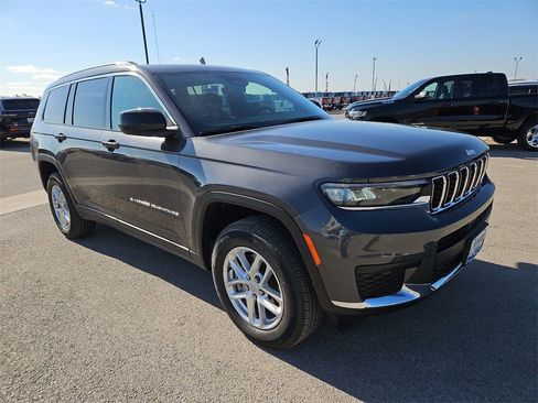 New 2025 Jeep Grand Cherokee L Laredo w/ Luxury Tech Group I image 9