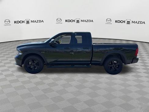 Used 2017 RAM 1500 Express w/ Black Ram 1500 Express Group AWD/4WD image 4