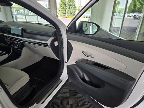 Used 2026 Hyundai Tucson Limited AWD/4WD image 44