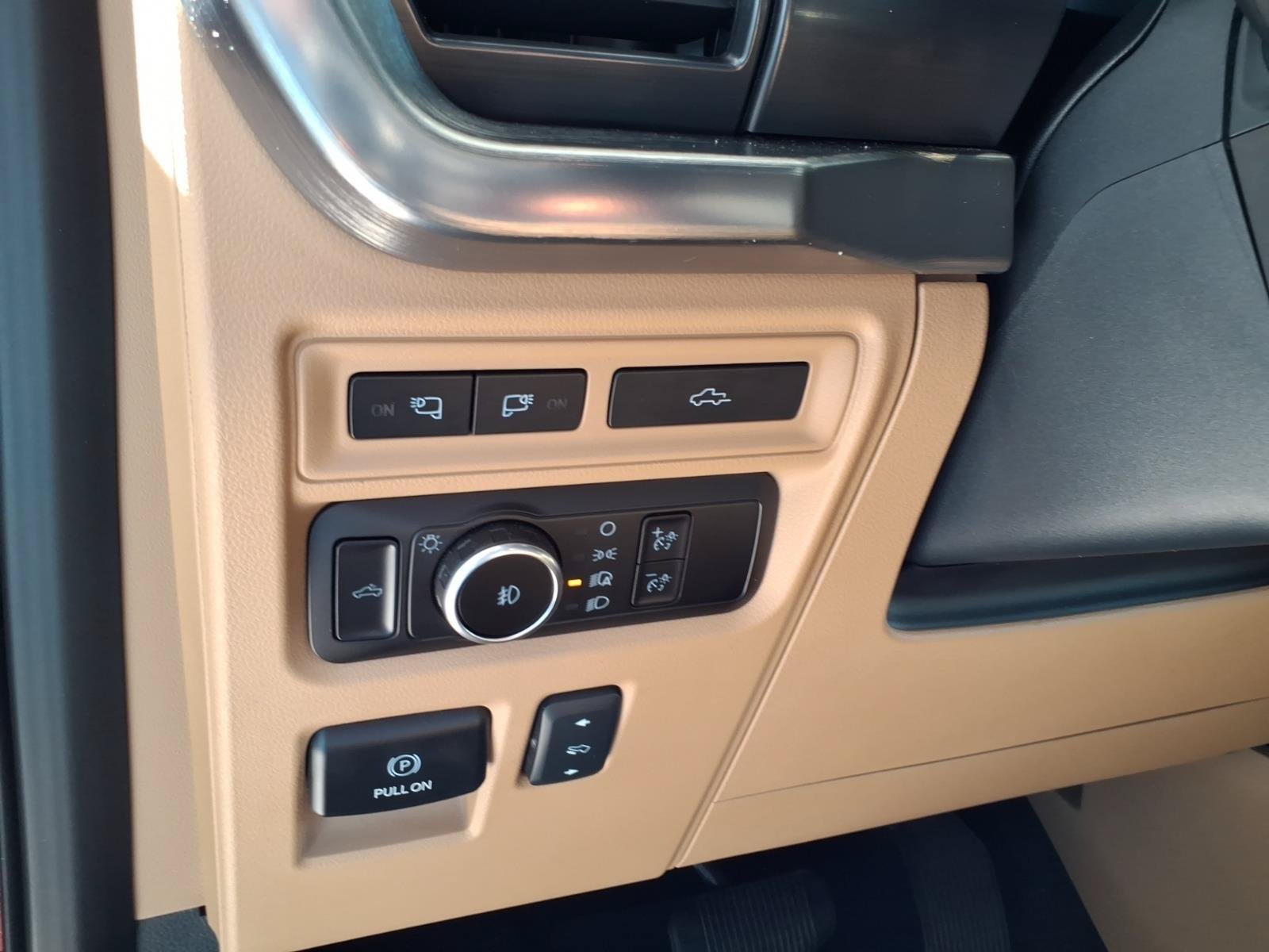 Used 2023 Ford F150 Lariat w/ Equipment Group 502A High AWD/4WD image 7