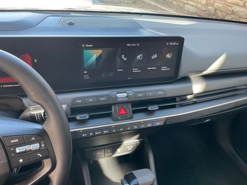 Used 2025 Kia K4 LXS image 20