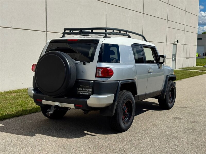 Used 2007 Toyota FJ Cruiser 4WD image 10