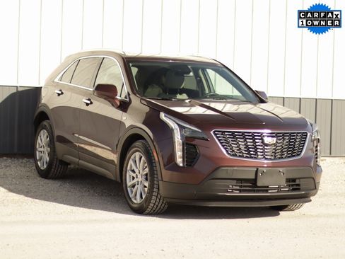 Certified 2023 Cadillac XT4 Luxury w/ Cold Weather Package image 1
