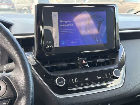 Used 2023 Toyota Corolla LE image 21