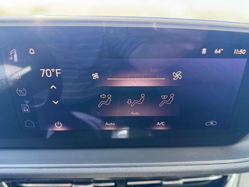 Used 2025 Buick Envista Sport Touring w/ Convenience I Package FWD image 12