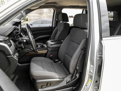 Used 2020 Chevrolet Tahoe LS RWD image 32