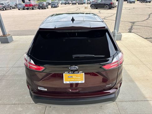 Certified 2024 Ford Edge SEL w/ Convenience Package AWD/4WD image 7